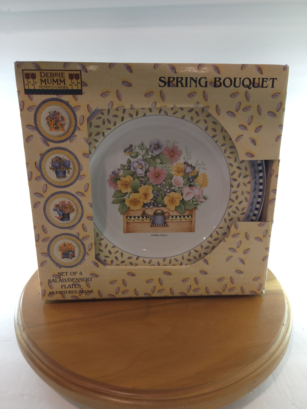 Debbie Mumm Vintage 1999 Sakura Spring Bouquet Salad Dessert Plates Set of 4 NIB